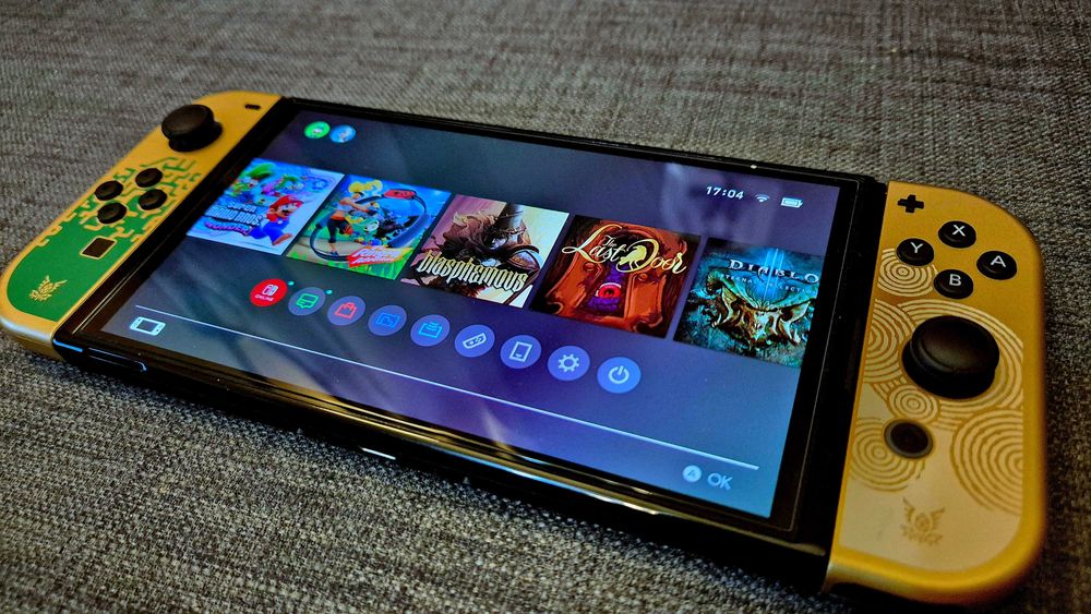 Konsola NINTENDO Switch OLED - Model The Legend of Zelda + GRATIS!