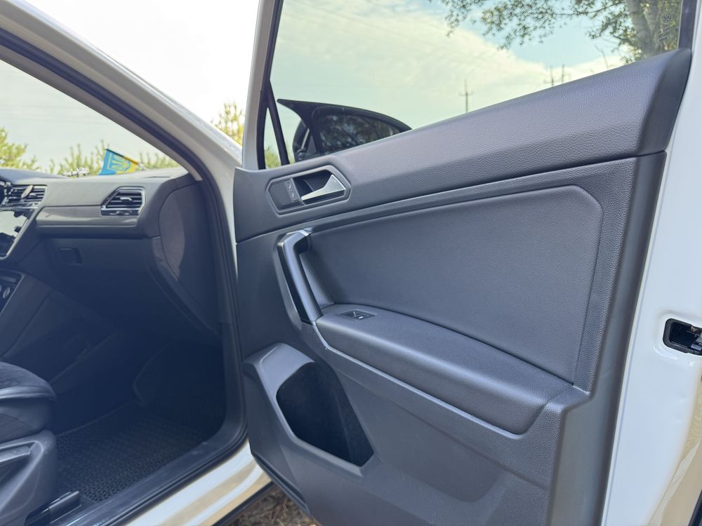 Volkswagen Tiguan R-Line MK2 Allspace