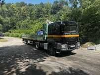 Usługi transportowe – MAN z naczepą burtową 13,5 m