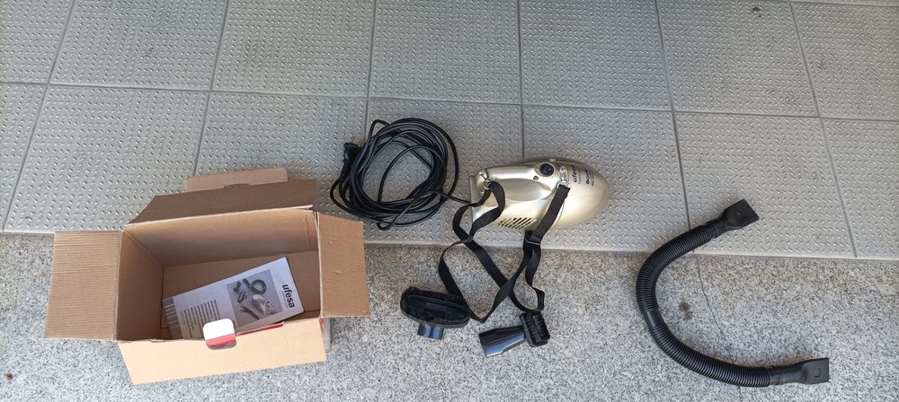 Mini aspirador 800W sem saco