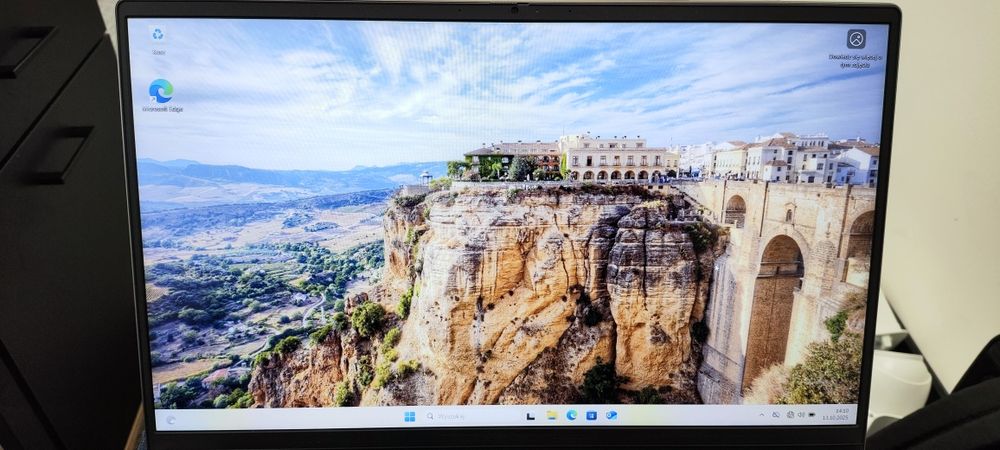 Laptop do pracy i nauki Dell Vostro 5515 16/512 GB NVMe Windows 11 Pro