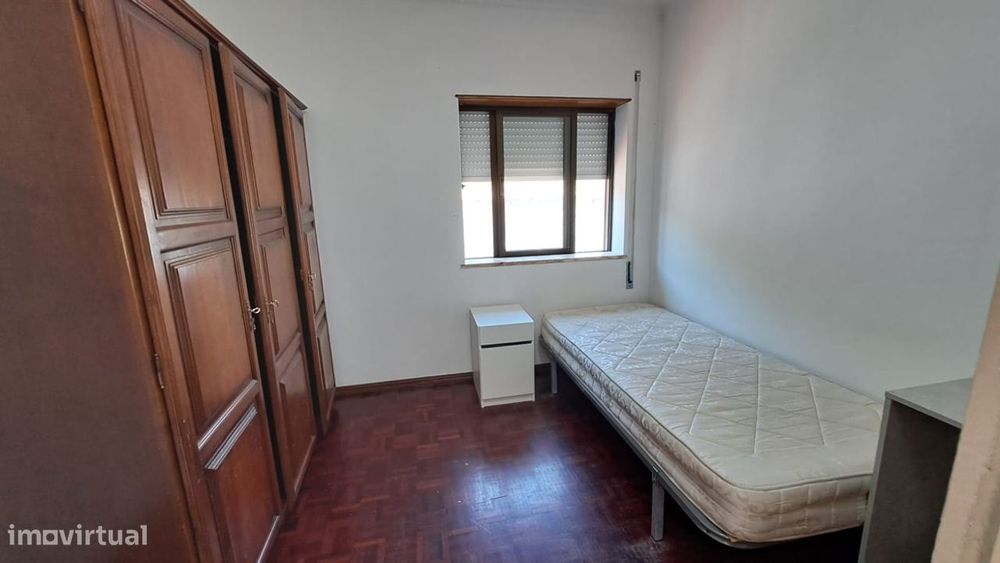 Quarto Individual Mobilado- Santa Clara, Coimbra