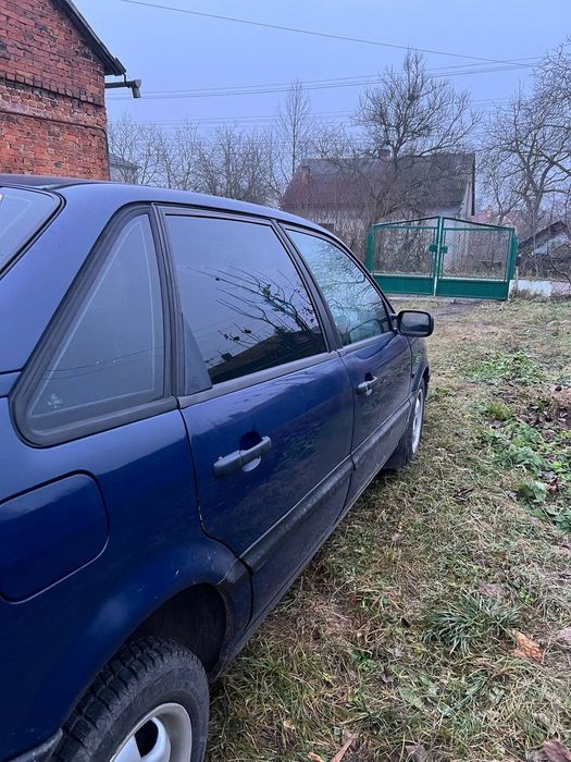 Wolksvagen Passat B4 1,8 моно інжектор