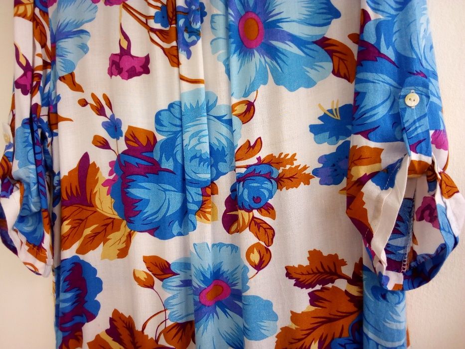 Blusa de verão com flores! - Tamanho L / XL