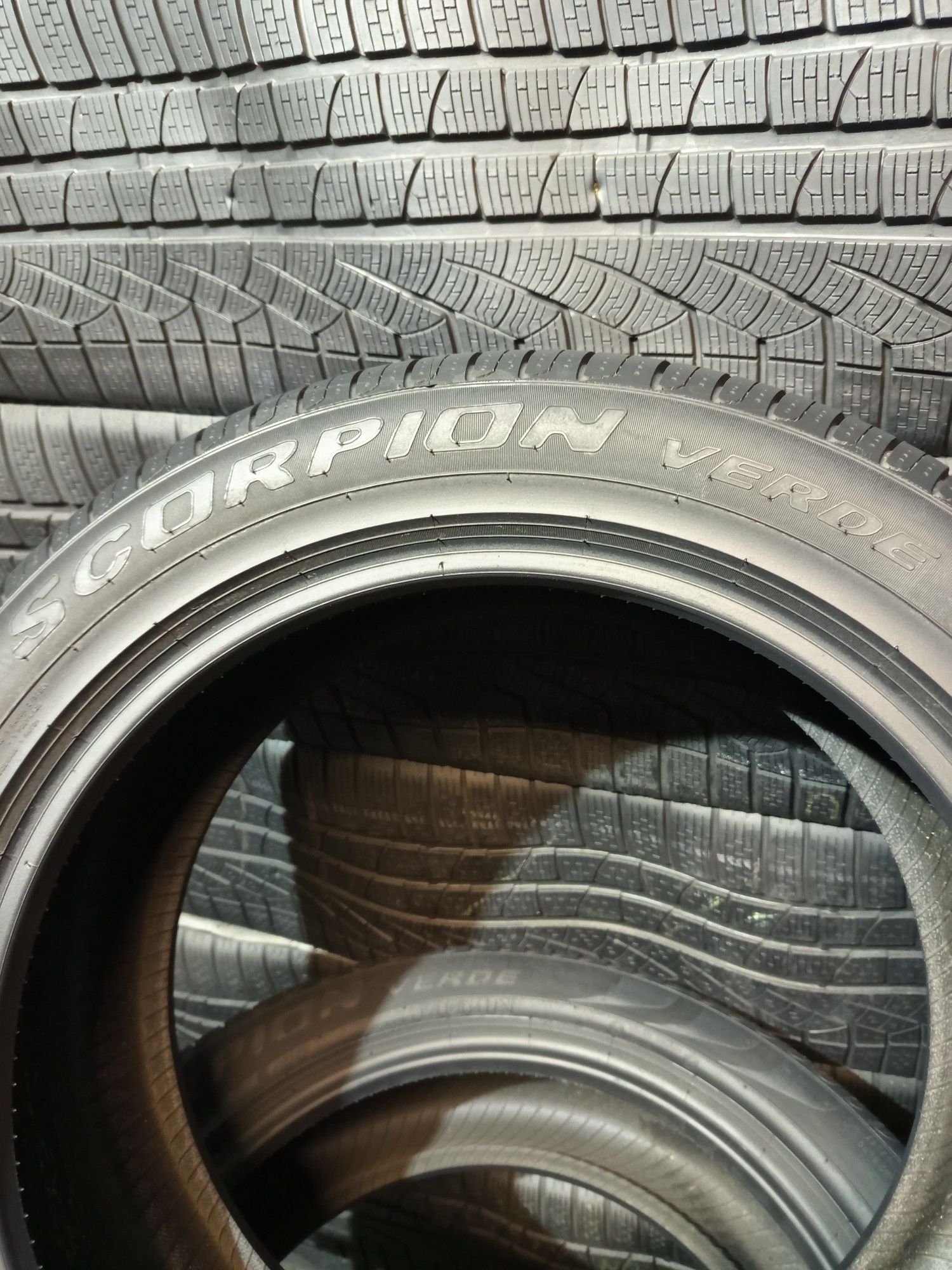 235/50R19 Pirelli Scorpion Verde