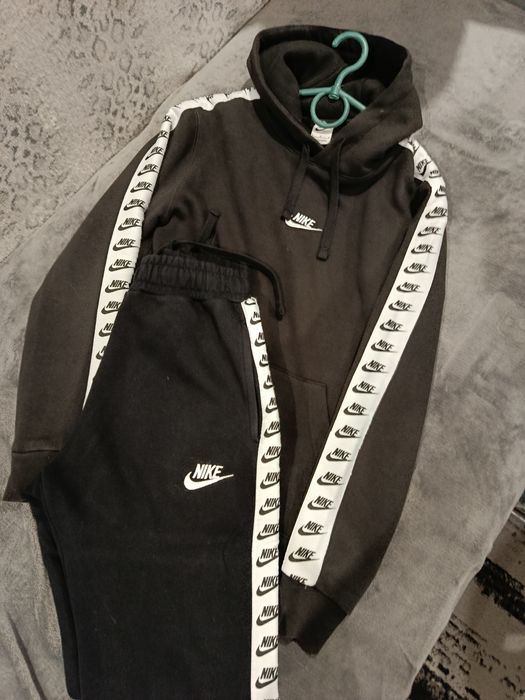 спортивний оригінальний найк