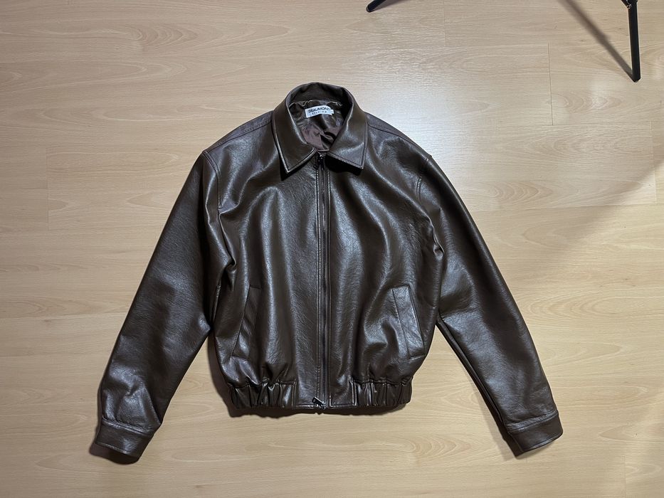 Кожана курточка пиджак коричнева кожанка коричневая куртка зам.кожа