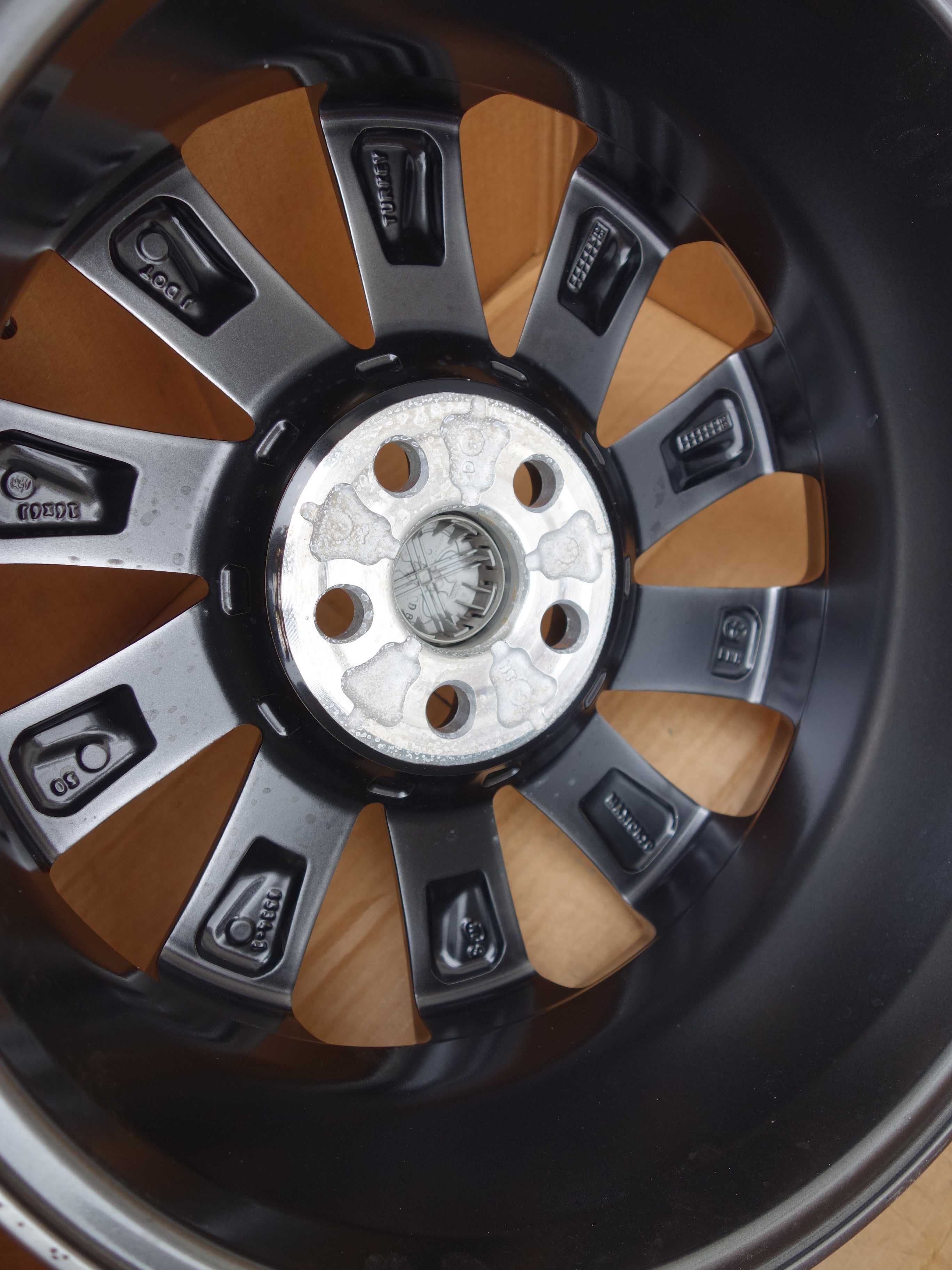 Felgi TOYOTA YARIS IV 16'' NOWE Demo Czujniki TPMS