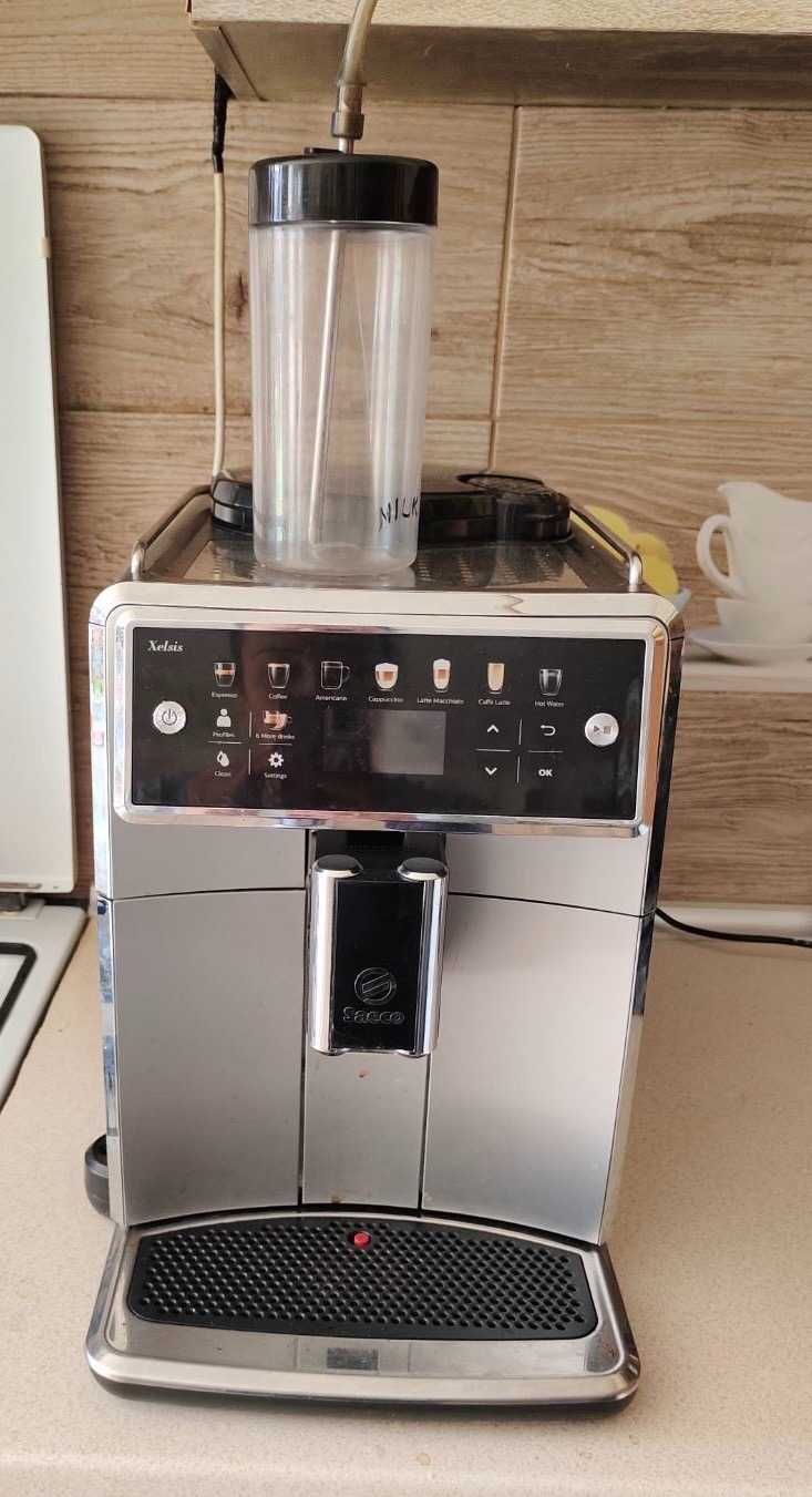 Продам кофемашину Saeco GranAroma