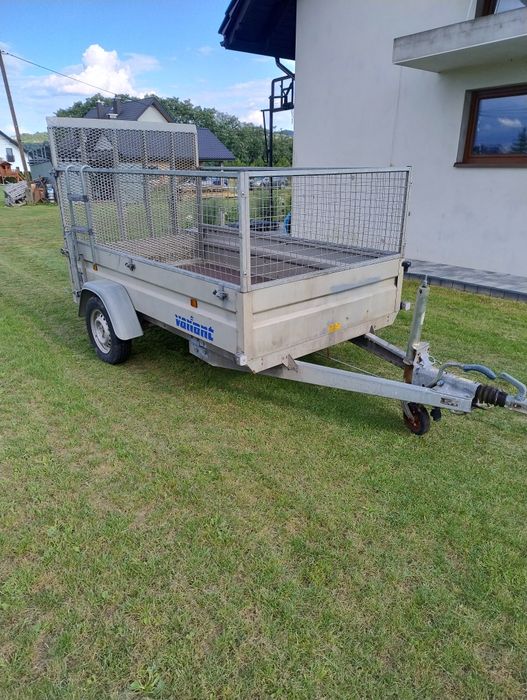 Przyczepa samochodowa VARIANT DCM 1000kg z najazdem