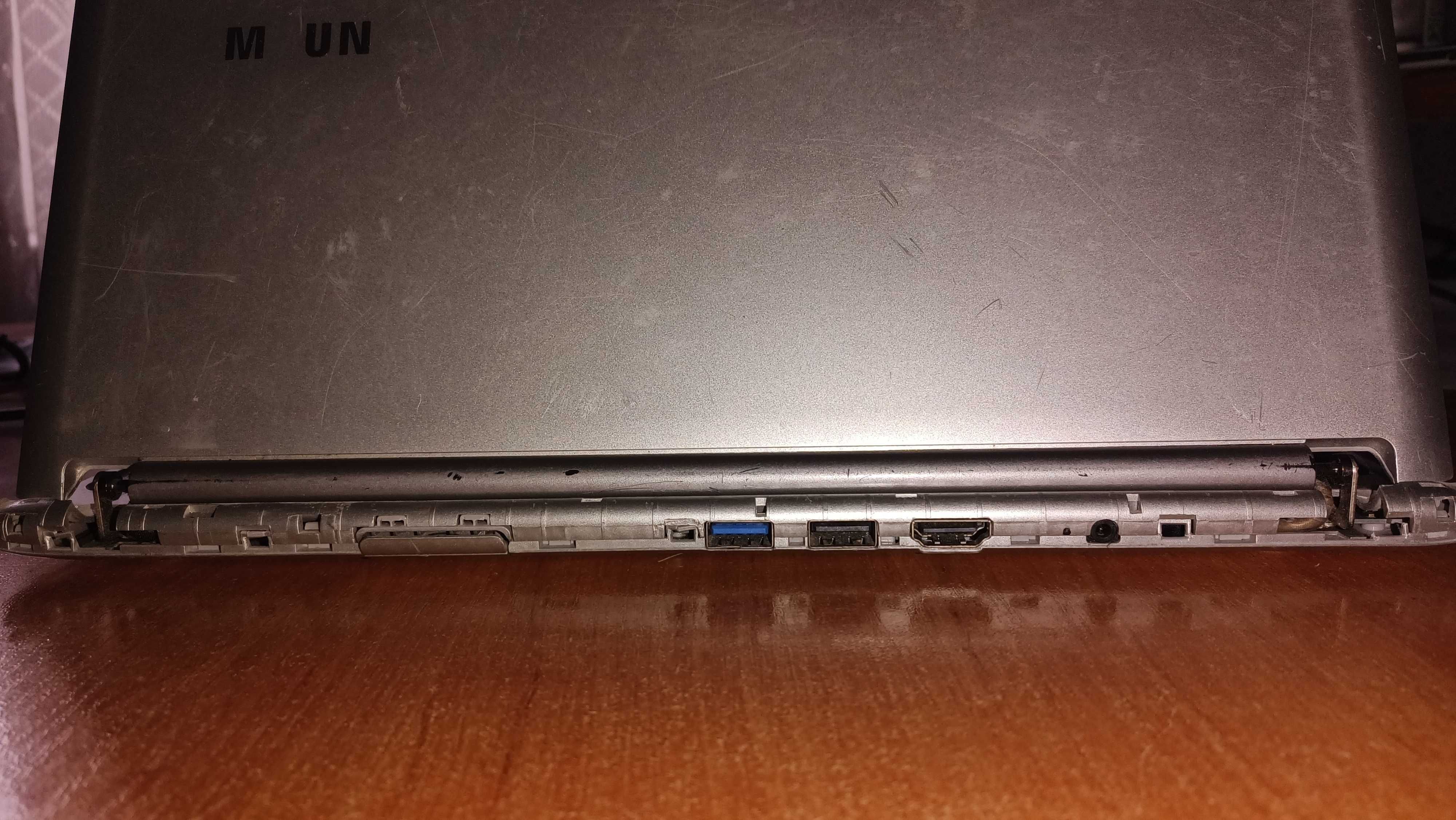 Samsung Chromebook 11.6" (XE303), акумулятор до 4.5 годин!
