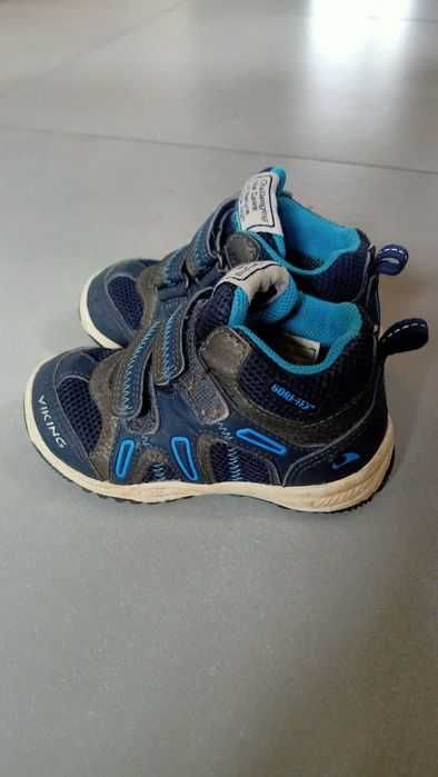Buty dziecięce VIKING skórzane sportowe rozmiar 24