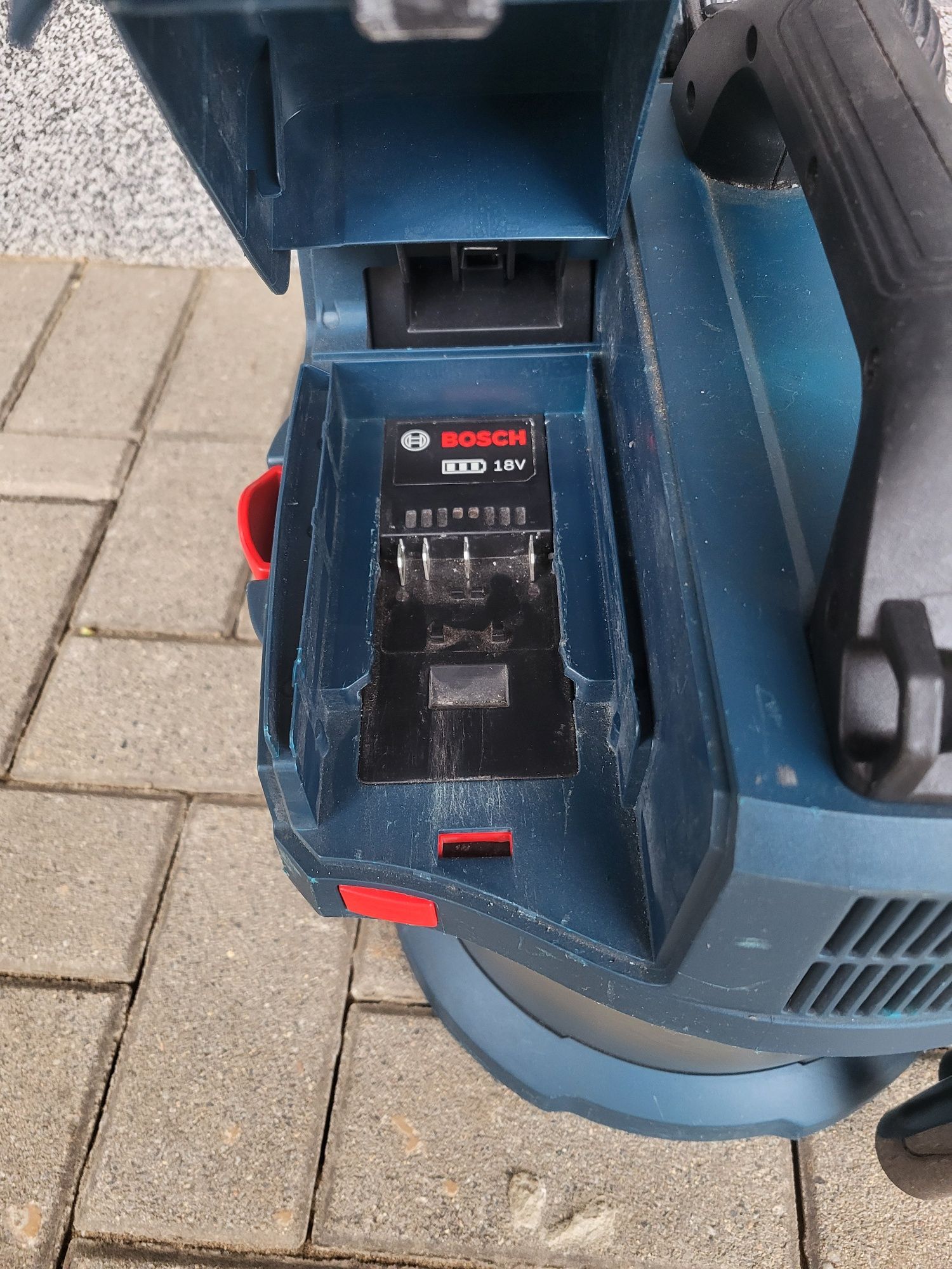 Odkurzacz Bosch GAS 18V-10L