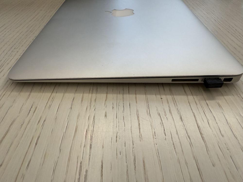MacBook Air i7 8gb RAM, 250GB SSD STAN IGŁA!!!
