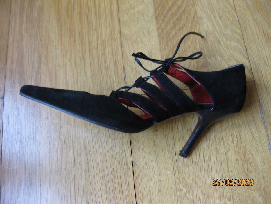 2 pares de sapatos 38