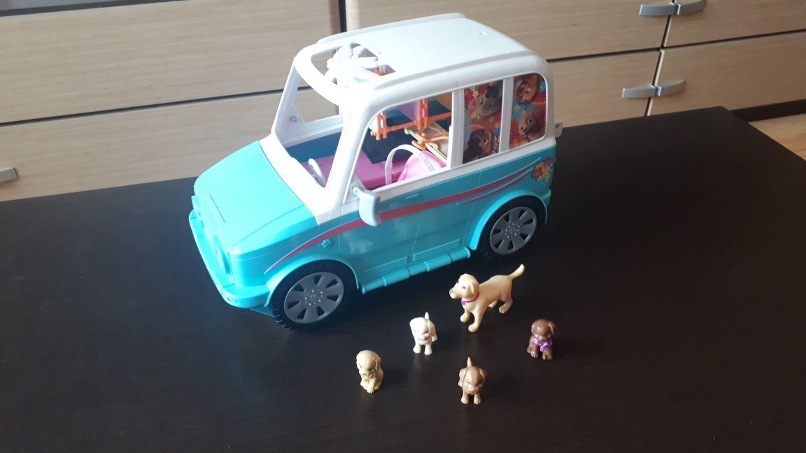 Kamper - Barbie i Siostry na Tropie Piesków - Wakacyjny Pojazd Piesków