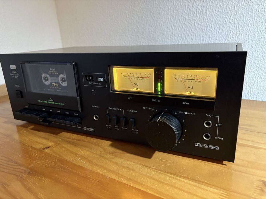 Deck SANSUI D-100