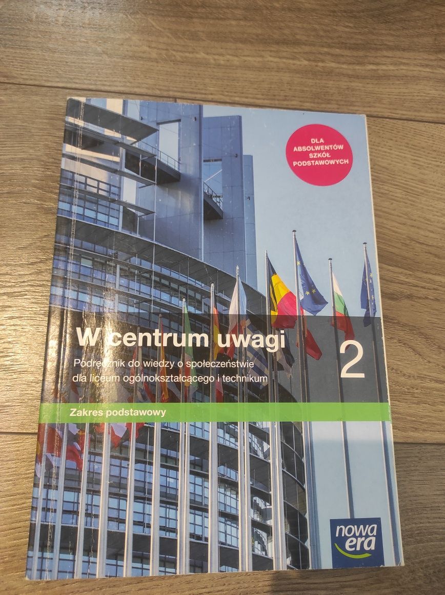 W centrum uwagi 2 - podręcznik do WOSu dla liceum i technikum