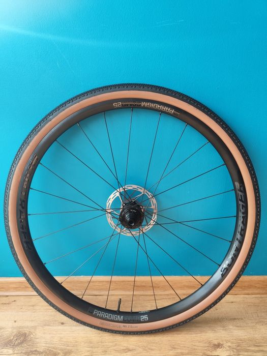 NOWE Koła 28 cali szosowo / gravelowe  Bontrager Paradigm Comp 25