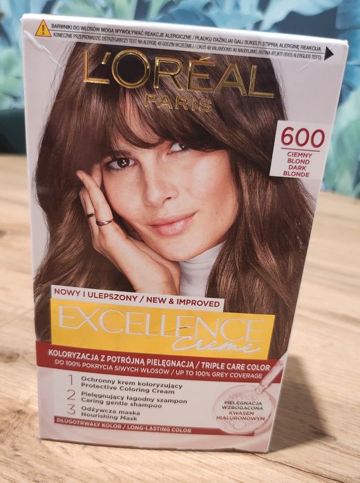 Farba do włosów L'Oréal Excellence Creme 600 ciemny blond