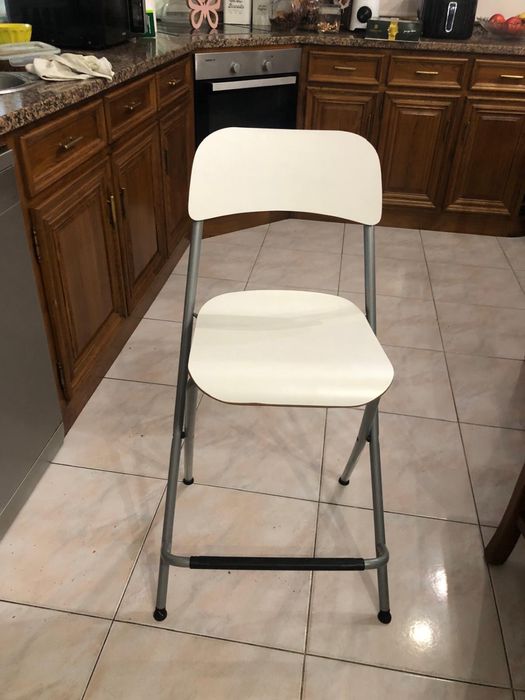 1 Cadeira Madeira e Metal Branca