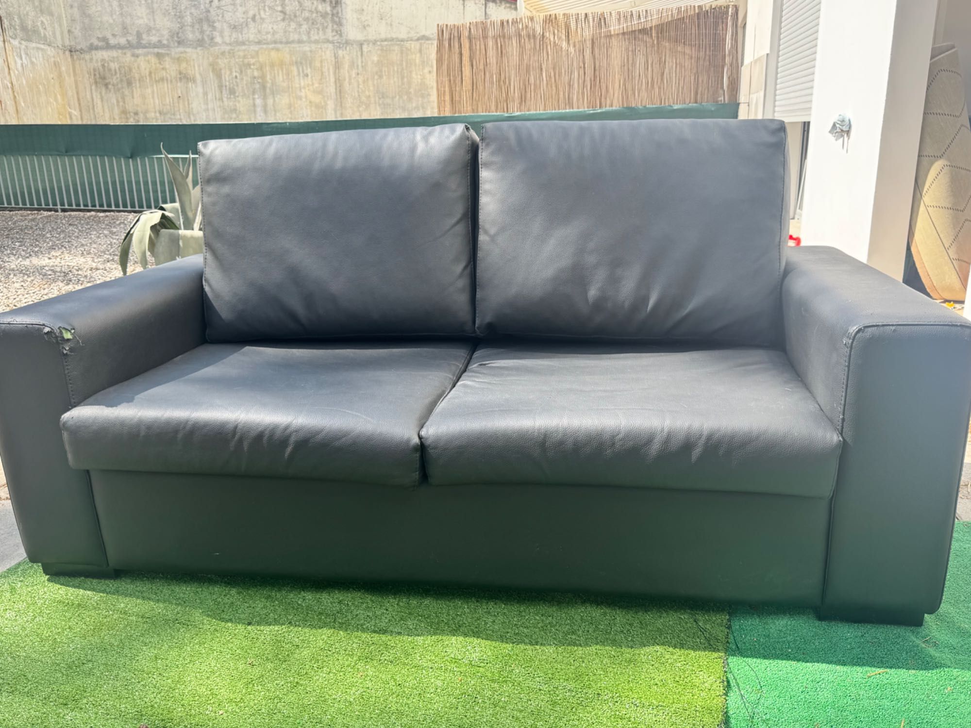 Vendo Sofá Preto