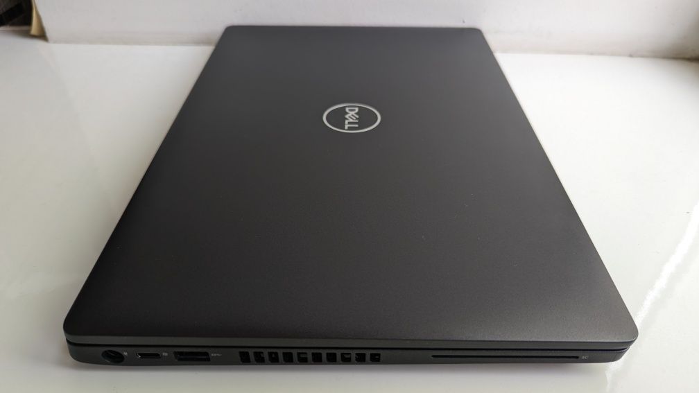 Тонкий ноутбук Dell Latitude 5400 Intel Core i7 8565 4-32 /128-1Tb SSD