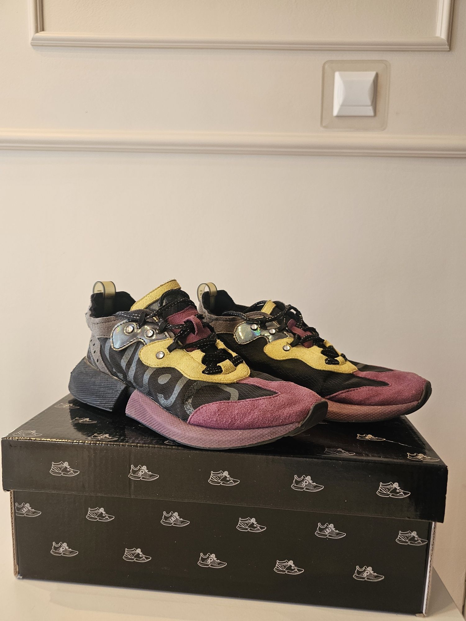 Sneakersy Liu Jo 36