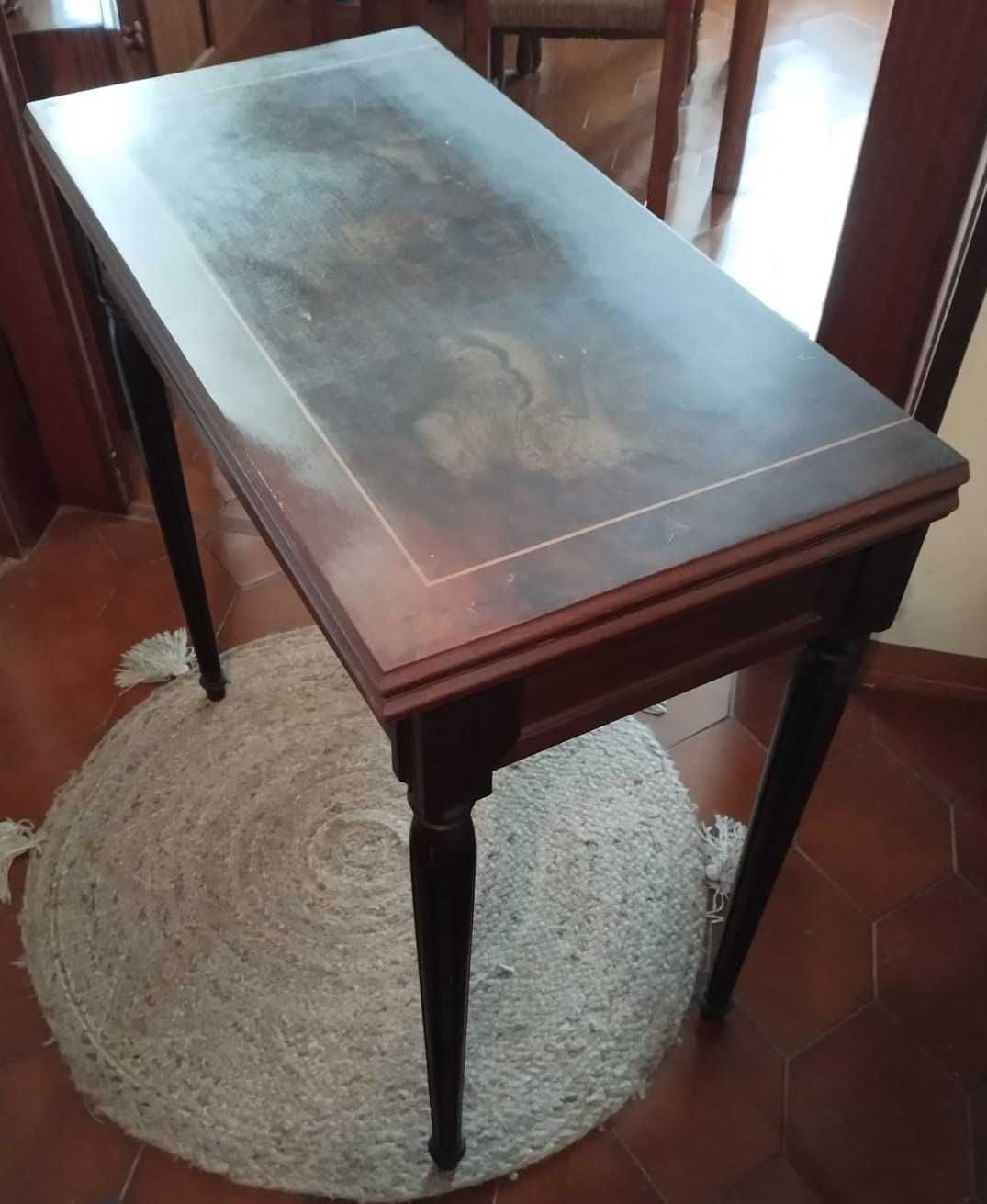 Mesa de jogo c/ tampo dobrável