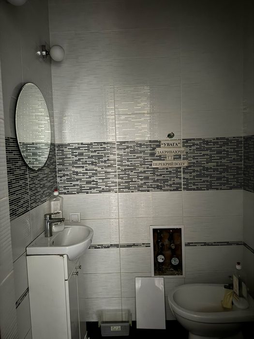 Оренда з грудня ~ приміщення 39 м² ~ Ахматова 32/18