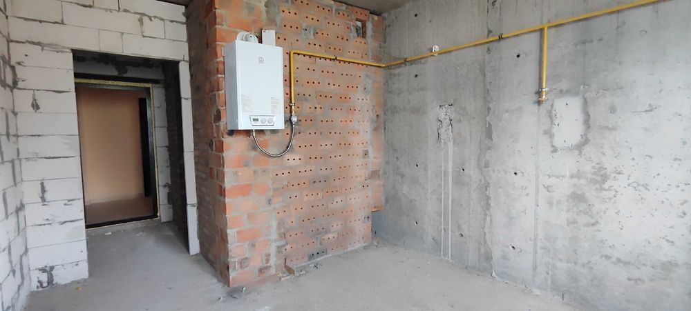 Продається однокімнатна квартира в новобудові.Цегляний будинок.