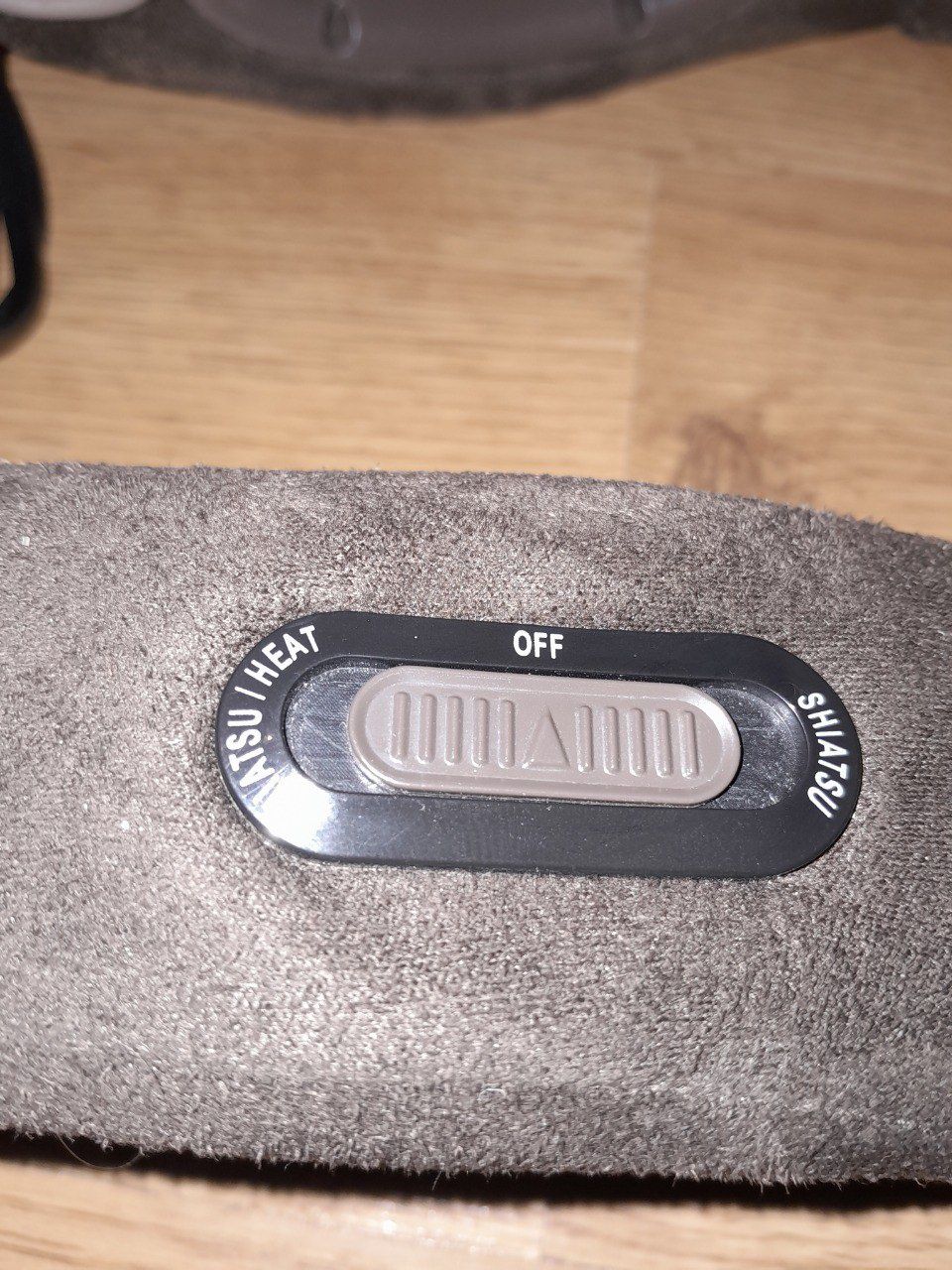 Вібраційний масажер для шиї та плечей Homedics Shiatsu