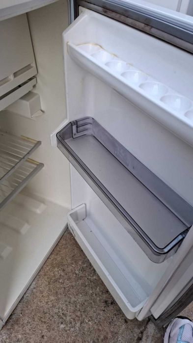 Mini frigorífico a funcionar