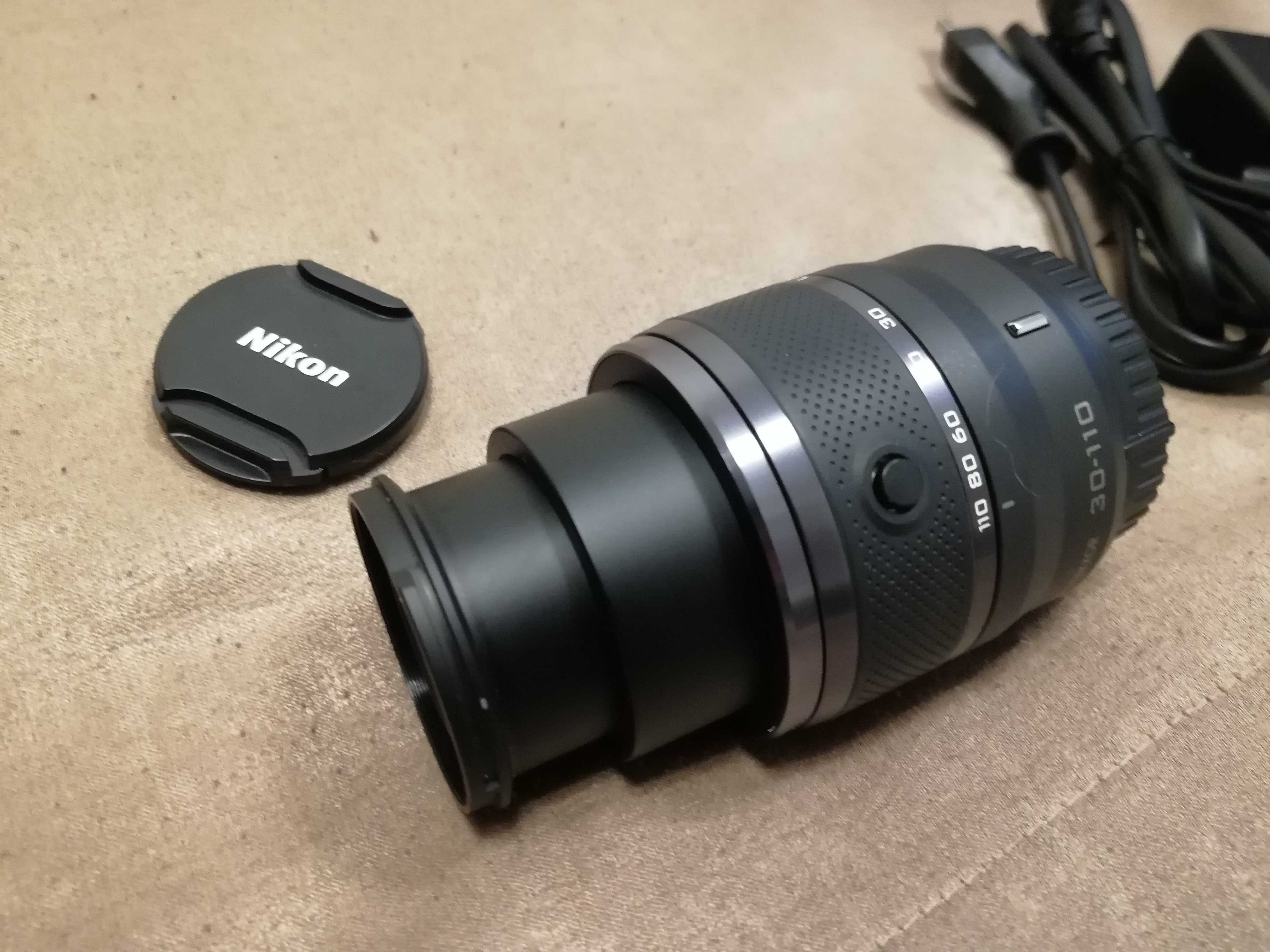 Фотоаппарат Nikon 1 V1  (2 сменных объектива -10mm f/2.8 ,  30-110 mm)