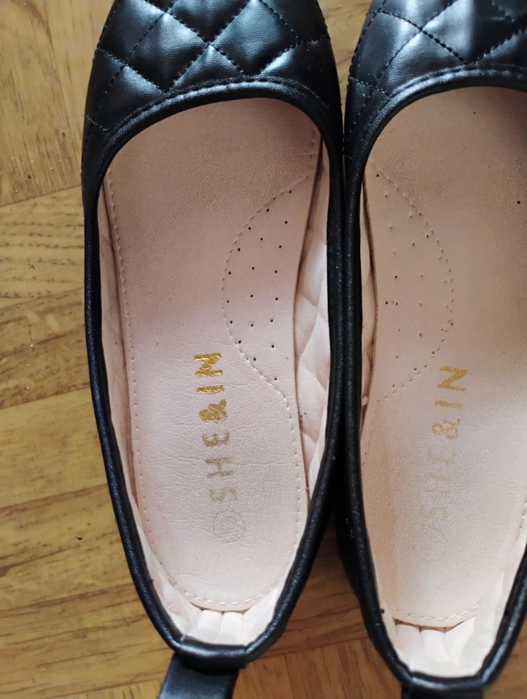 Buty balerinki dla dziewczynki