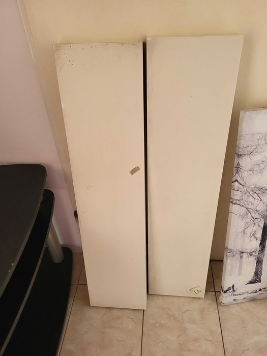 2 półki ścienne Ikea lack