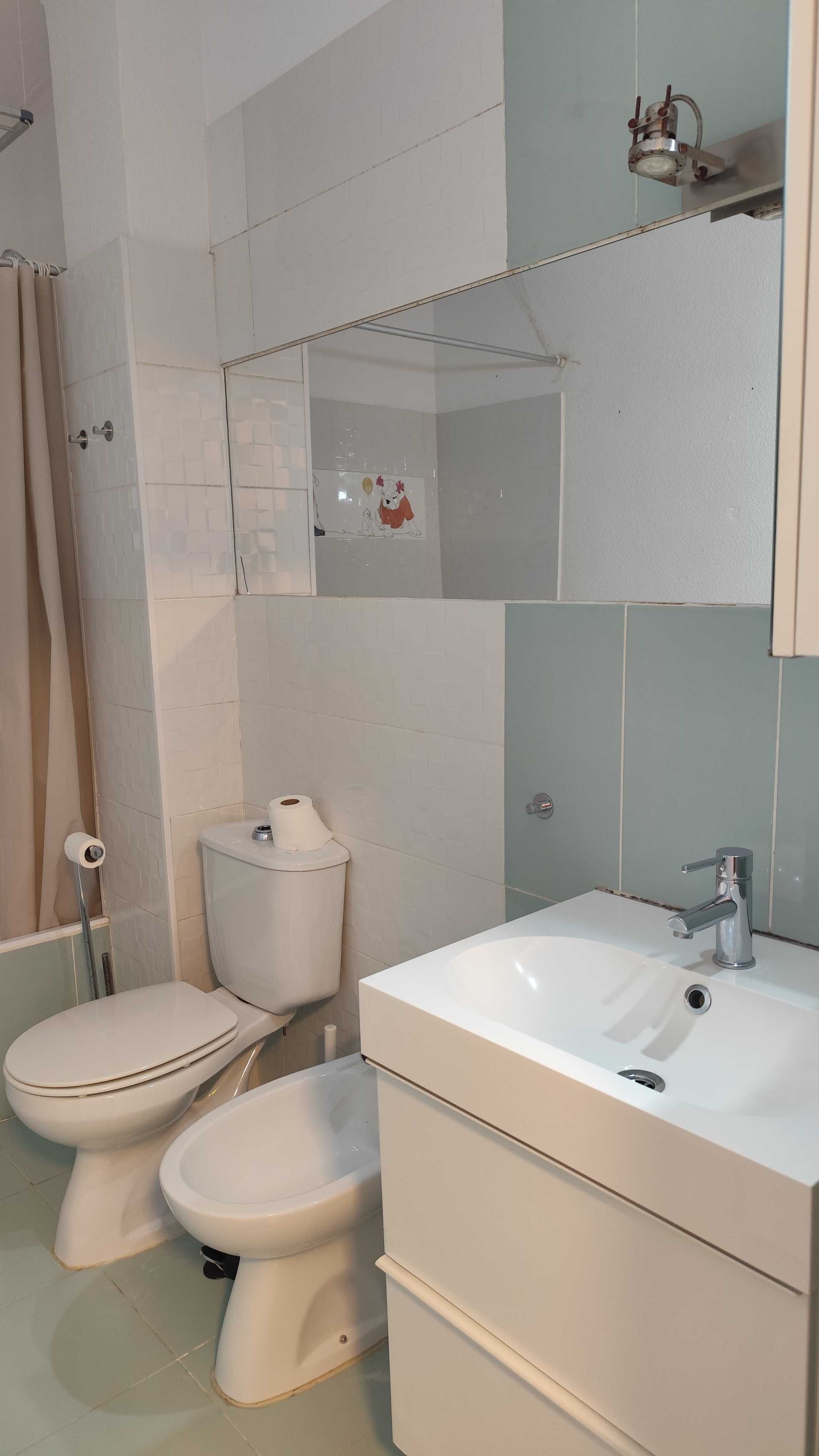 Apartamento em rua Maria Telles Mendes, 8, Paço de Arcos - Oeiras