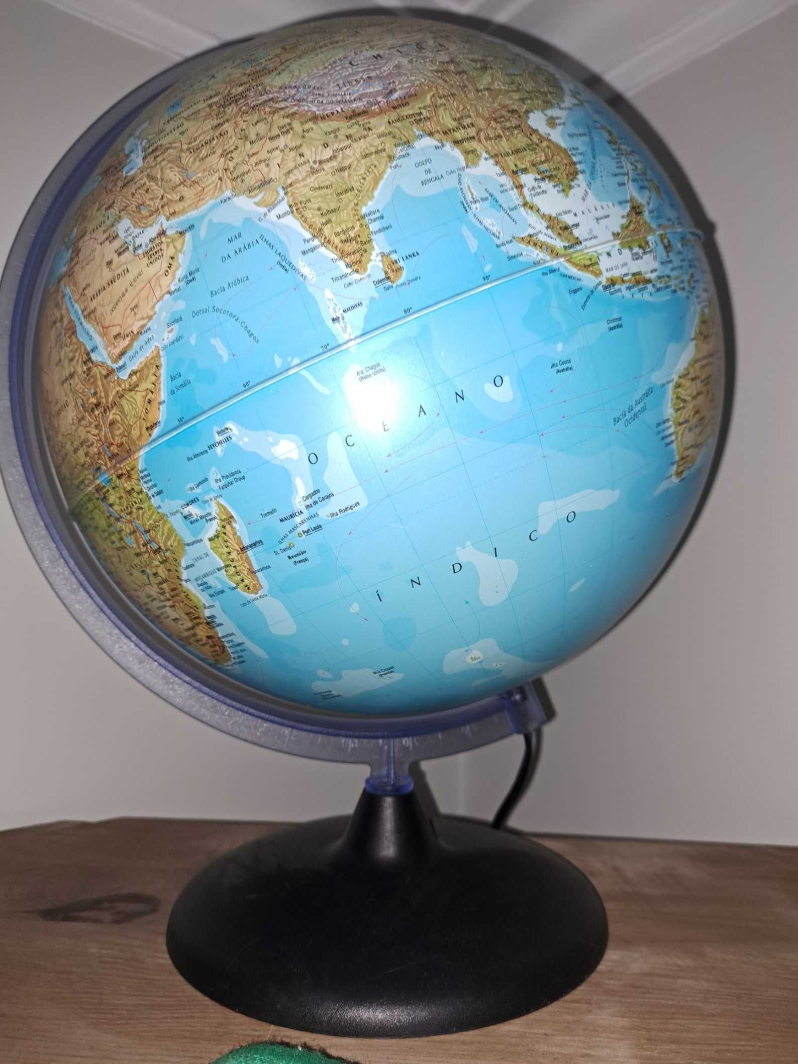 Globo mundial Iluminado NOVO 30 cm