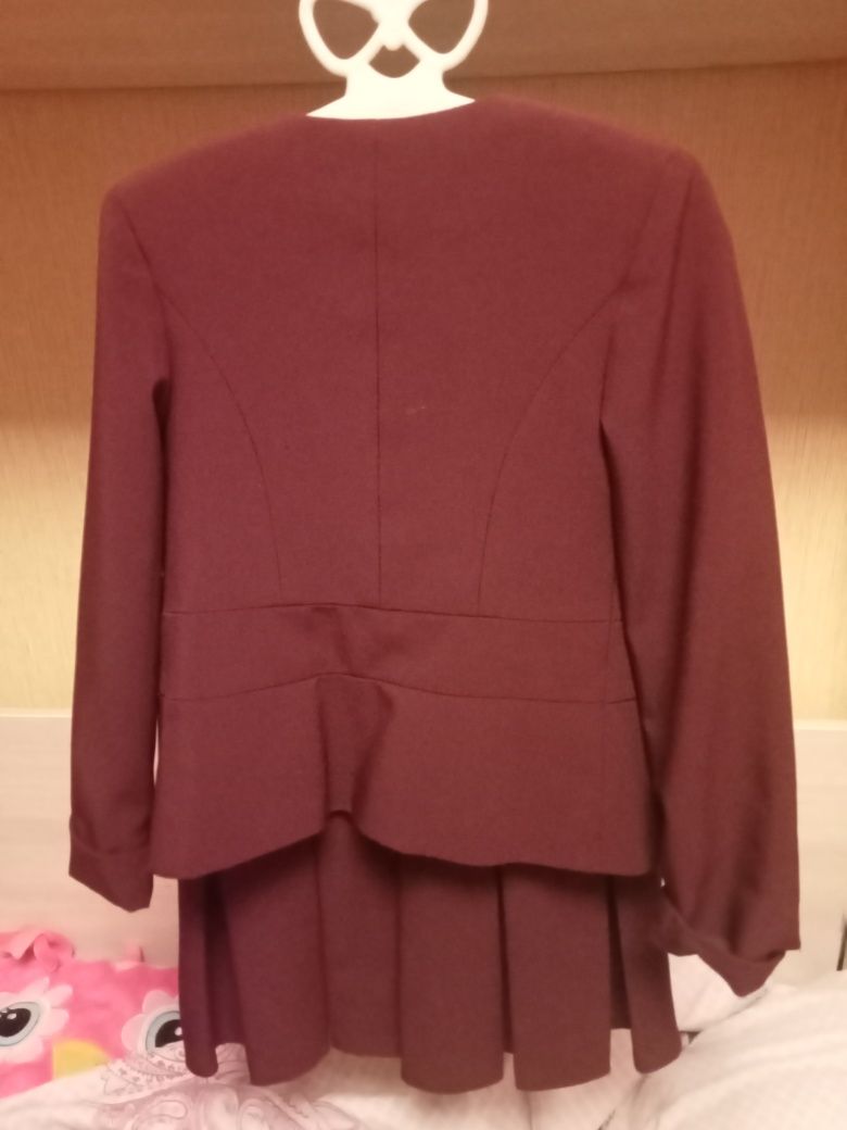 Шкільна форма бордовий піджак на дівчинку 1-2 клас 116-122 р.