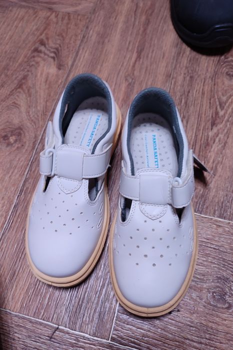 Професійні черевики 39р