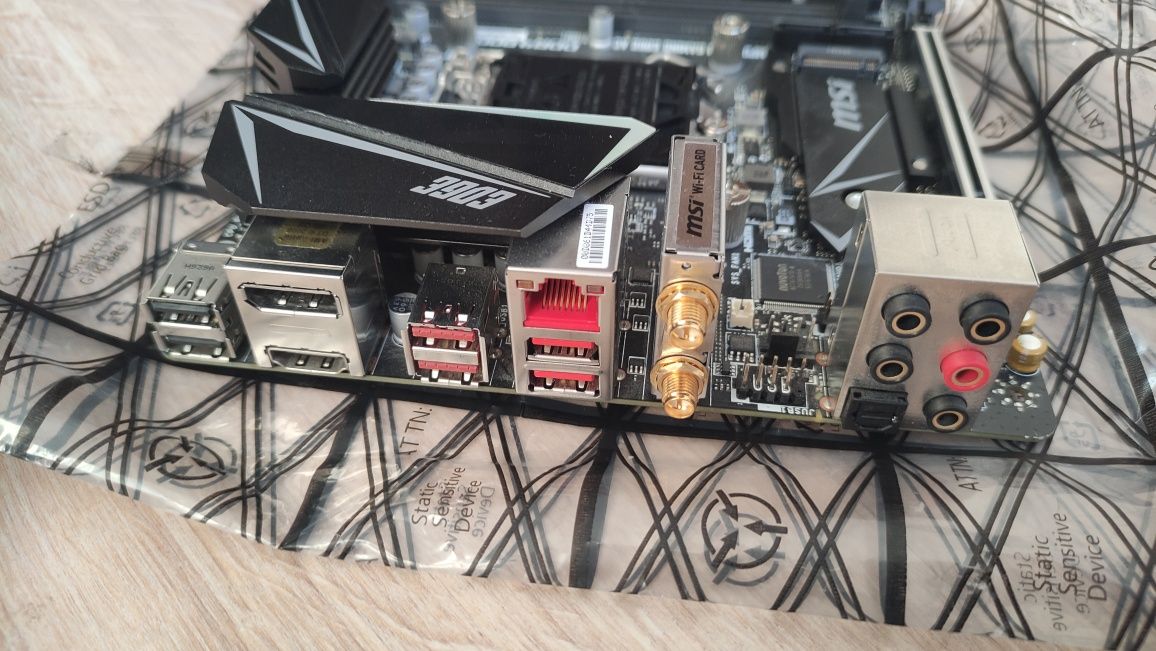 Msi mpg z390i gaming edge ac