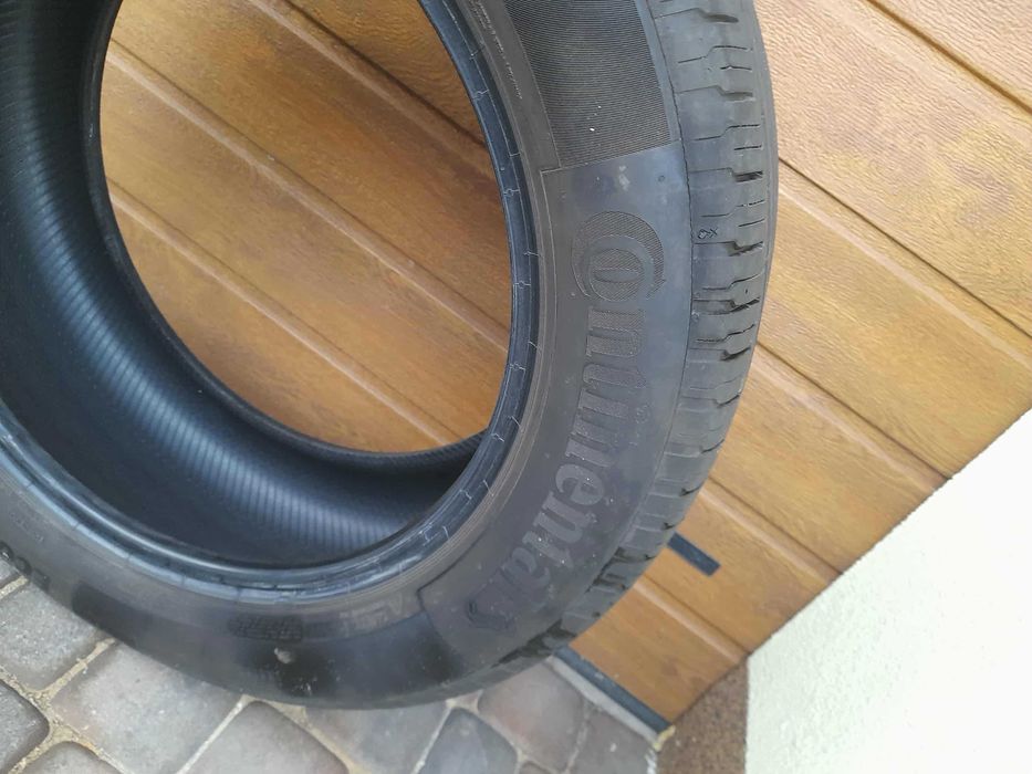 Komplet opon letnich Continental 235/55 R18 V XL jak nowe
