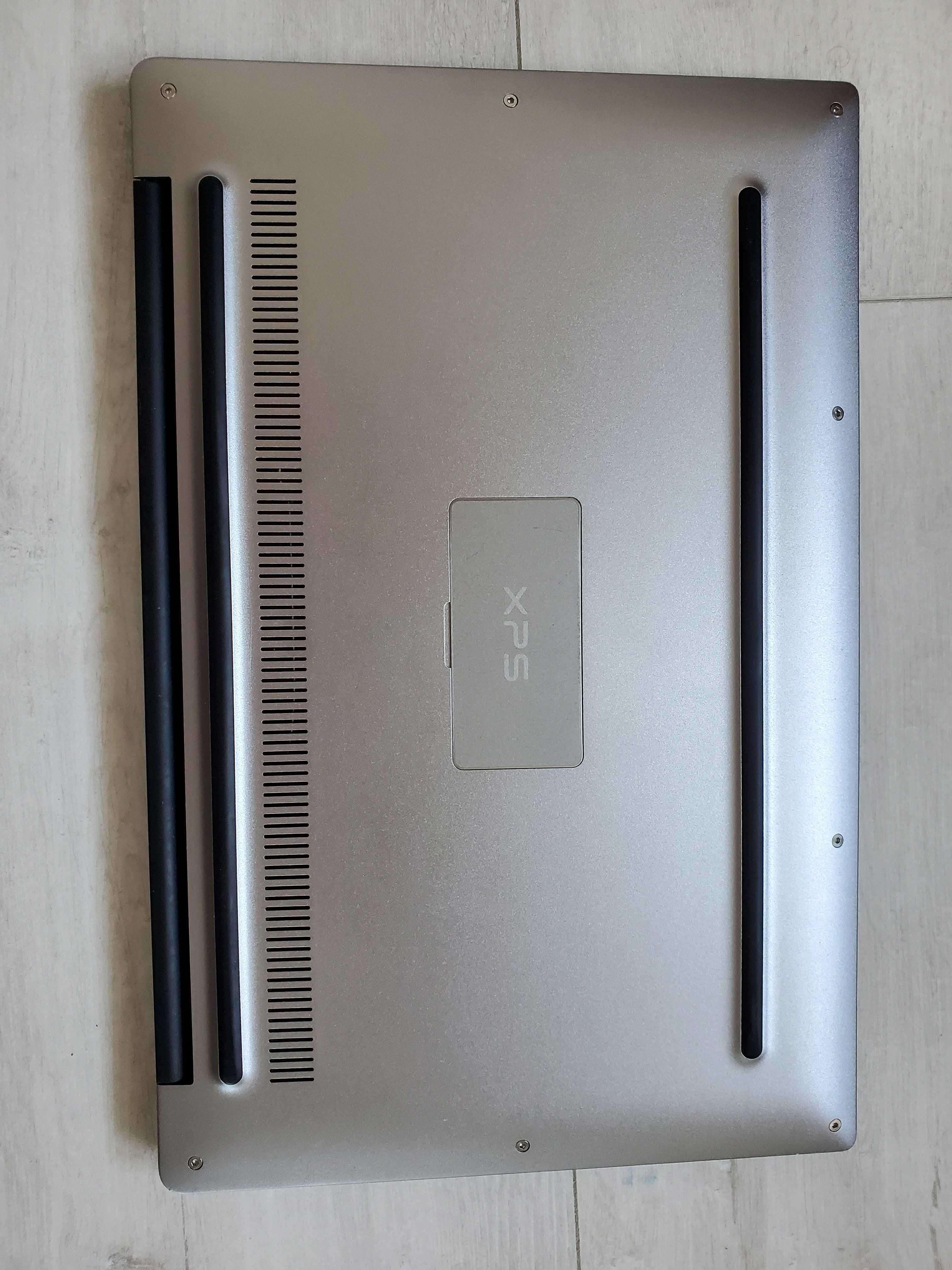 Dell XPS 9350 13.3" Touch 4K i7-6500U 8 RAM 256 SSD