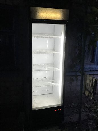 Продам однодверный УЛИЧНЫЙ холодильный шкаф
