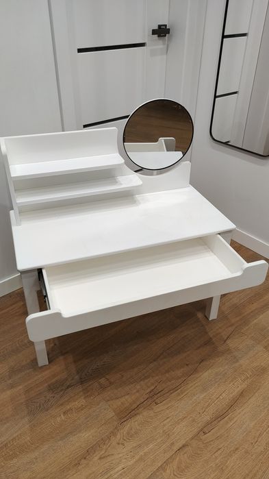 Toaletka dla dziewczynki