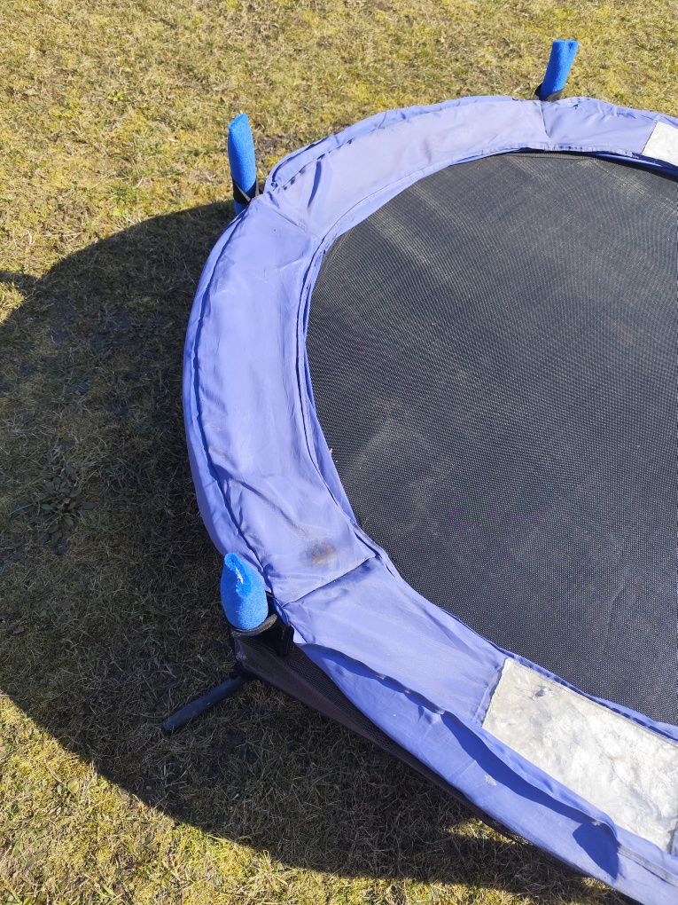 Trampolina dla dzieci