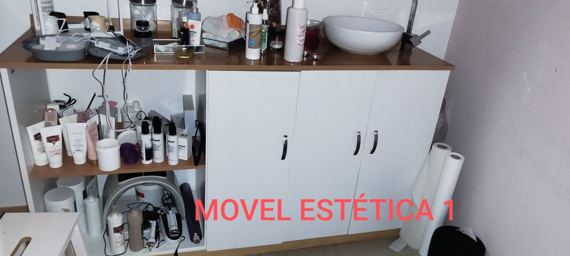 Movel estética com lavatório