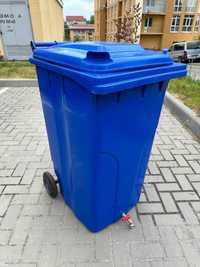 Бак чи контейнер для сміття переробленний під бак для води + шланг