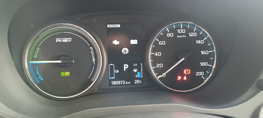 Mitsubishi Outlander 2.0 PHEV Intense Navi Automatica