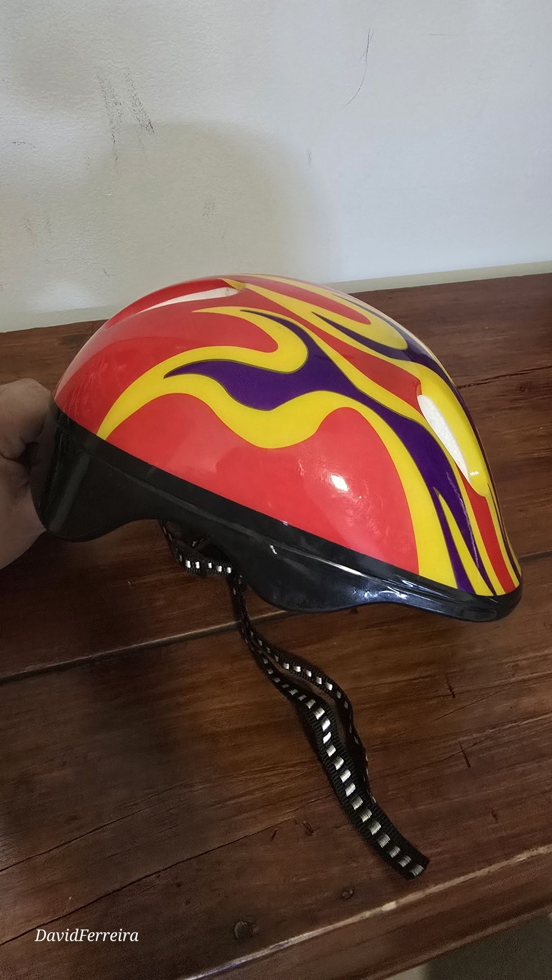 Capacete de bicicleta de criança